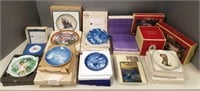 Group of collector's plates & Spode Christmas Tree