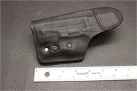 Urban Carry 218-R Leather Holster