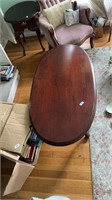 Oval coffee table