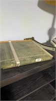 Paper cutter