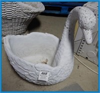 SWAN PLANTER MADE OF CEMENT