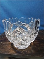 Beautiful NorTaki crystal bowl pineapple pattern
