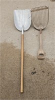 Vintage Manure Shovel & Other Shovel