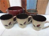 3 Mugs & More