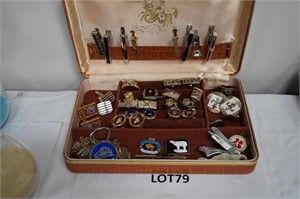 Men's jewellery box with rings, cufflinks & tie