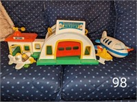 FISHER PRICE WEEBLEVILLE AIRPORT