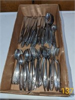 CATHEDRAL ROSE FLATWARE, 12 PLACE SETTING