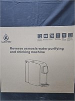 Reverse Osmosis water purifying and drinking