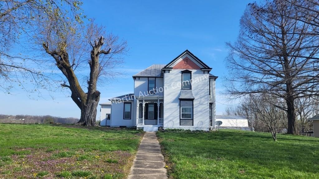 5 Bed, 4 Bath Historic Home in Glasgow, MO