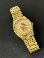 Men’s Seiko Mickey Mouse Watch Quartz 
Needs
