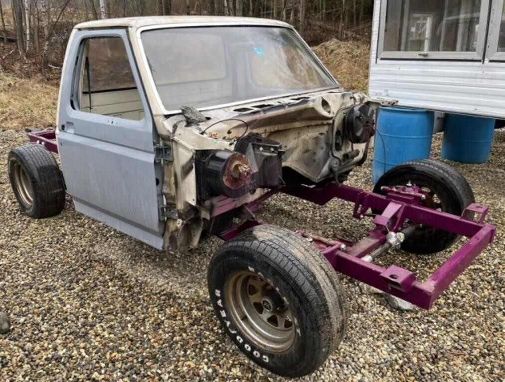 1982 Ford F100 Pickup Rolling Chassis