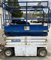 Marklift 750lb Capacity Electric Man-Lift