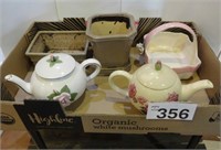 (2) Tea Pots / Basket / Vase Lot