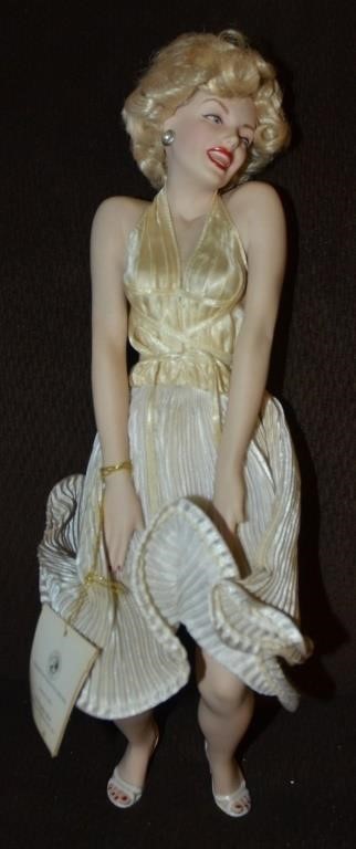 Franklin Mint Marilyn Monroe Porcelain Figurine