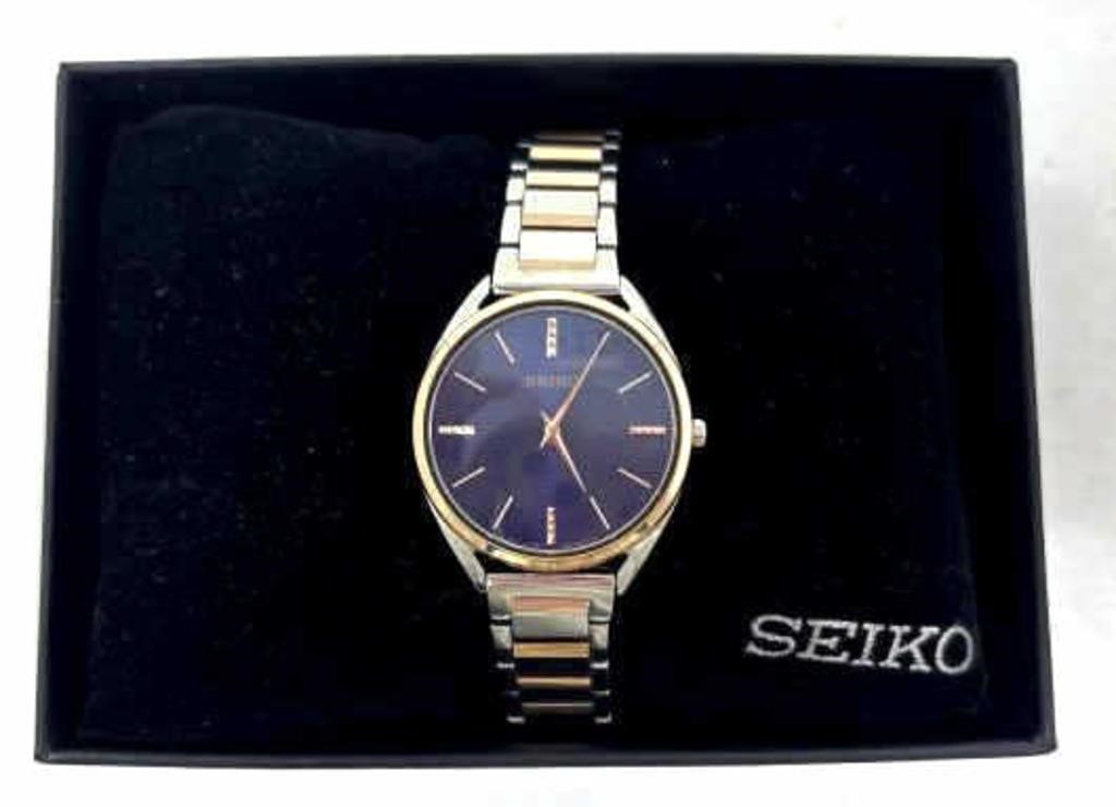 Ladies Seiko Two Toned Blue Dial Watch