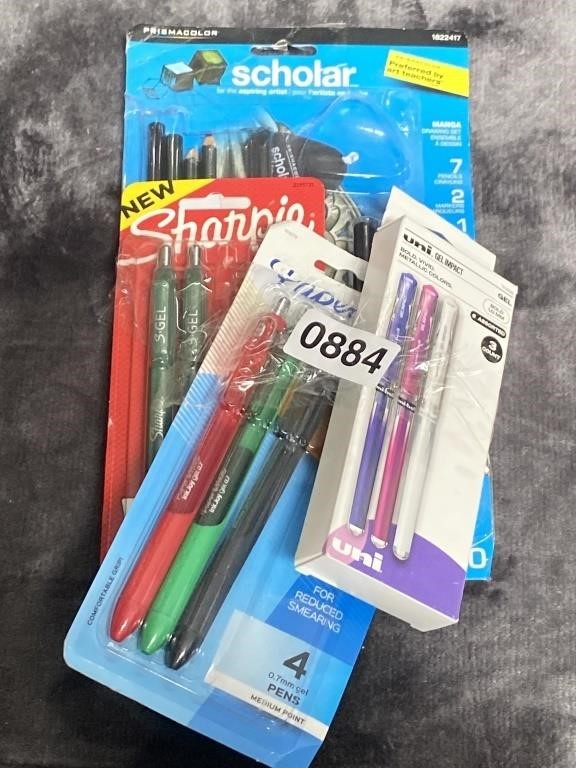 VARIETY OF PENS
