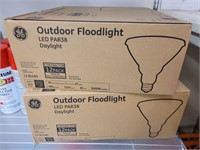 2 CASES GE OUTDOOR FLOODLIGHTS