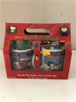 Peanuts Christmas Collectors Mug w/ Cocoa Mix