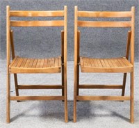 Folding Wood Chairs / 2 pc
