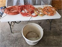 Extension cords with tote