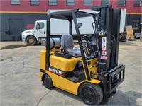 Caterpillar Forklift