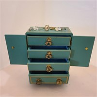 Vintage Jewelry Box with Jewelry