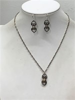 MATCHING NECKLACE & PIERCED EARRING SET