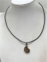 STERLING SILVER FOSSIL PENDANT & NECKLACE