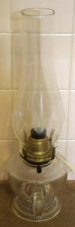 Vintage finger oil lamp, 14.5"