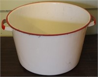 Red trim enamel bucket, 6.5 x 10.5