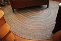 Braided oval rug, 92 x 108