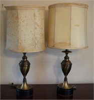 Pair vintage 29.5" lamps, shades as is