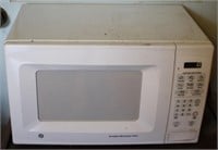 GE Microwave, used, 18 x 11 x 12
