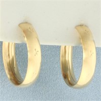 Star Design Engraved Hoop Earrings in 18k Yellow G