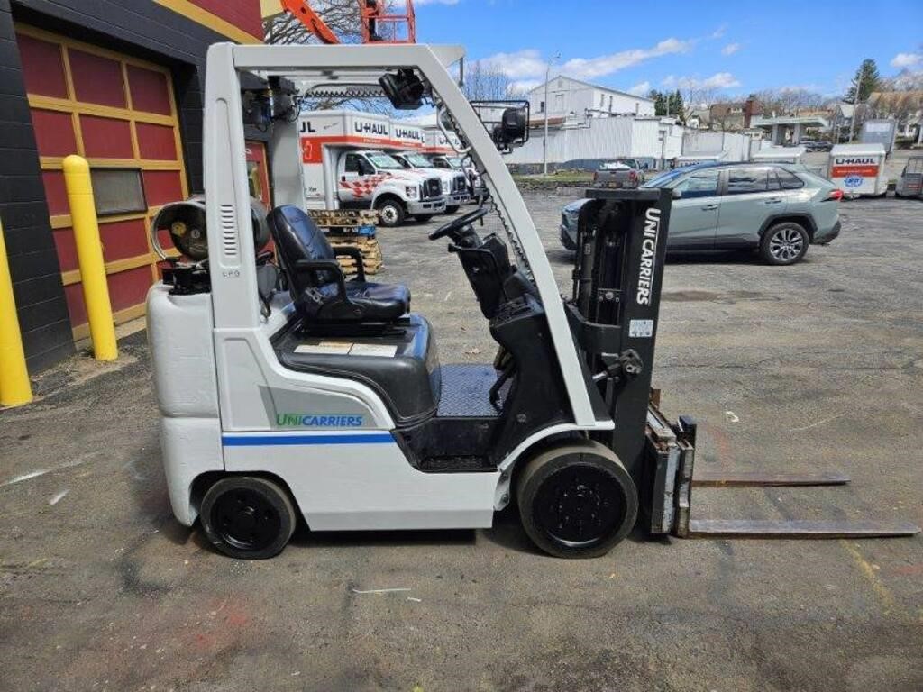 2017 Unicarrier Forklift with Built in Scale