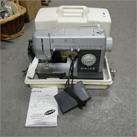 Singer Sewing Machine - CG-500/550