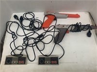 2cnt Nintendo Zappers 1985 and 2cnt Nintendo