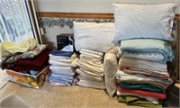 Blankets & Linens