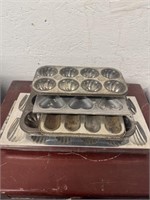 7 Vintage Baking Molds
