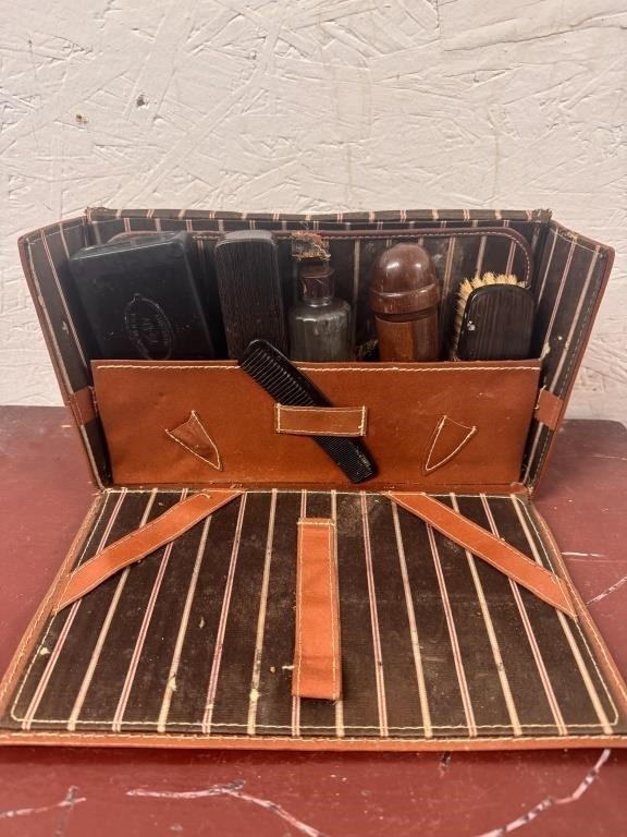 Vintage Mens Traveling Hygiene in Leather Case