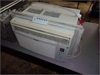 air conditioner with remote
