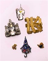 Selection of Brooches