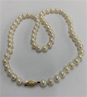 14k yellow gold clasp pearl strand necklace