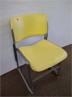 4 David Rowland Rare Yellow 40/4 stacking chairs