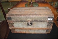 Dome Top Trunk 28×16×16