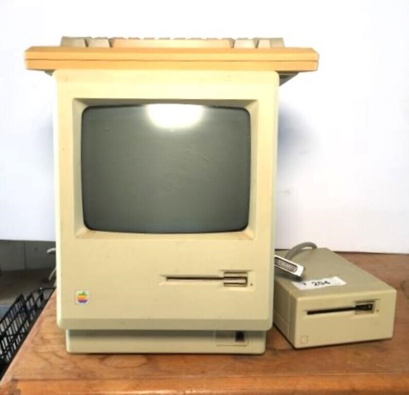 Vintage Apple Computer Model M0001W