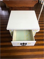 End table white