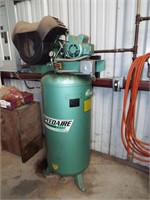 Speed Aire upright compressor