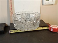 10"dia brilliant cut glass bowl