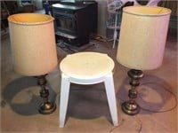 PAIR OF TABLE LAMPS WITH SHADES